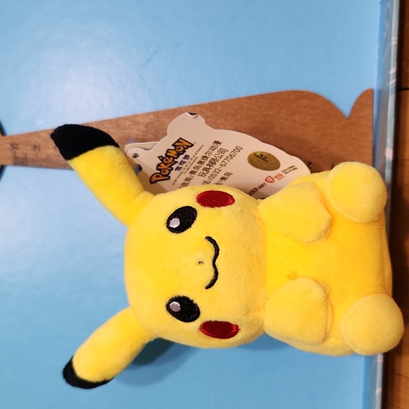 Pikachu mini plush nwt - Picture 7 of 7